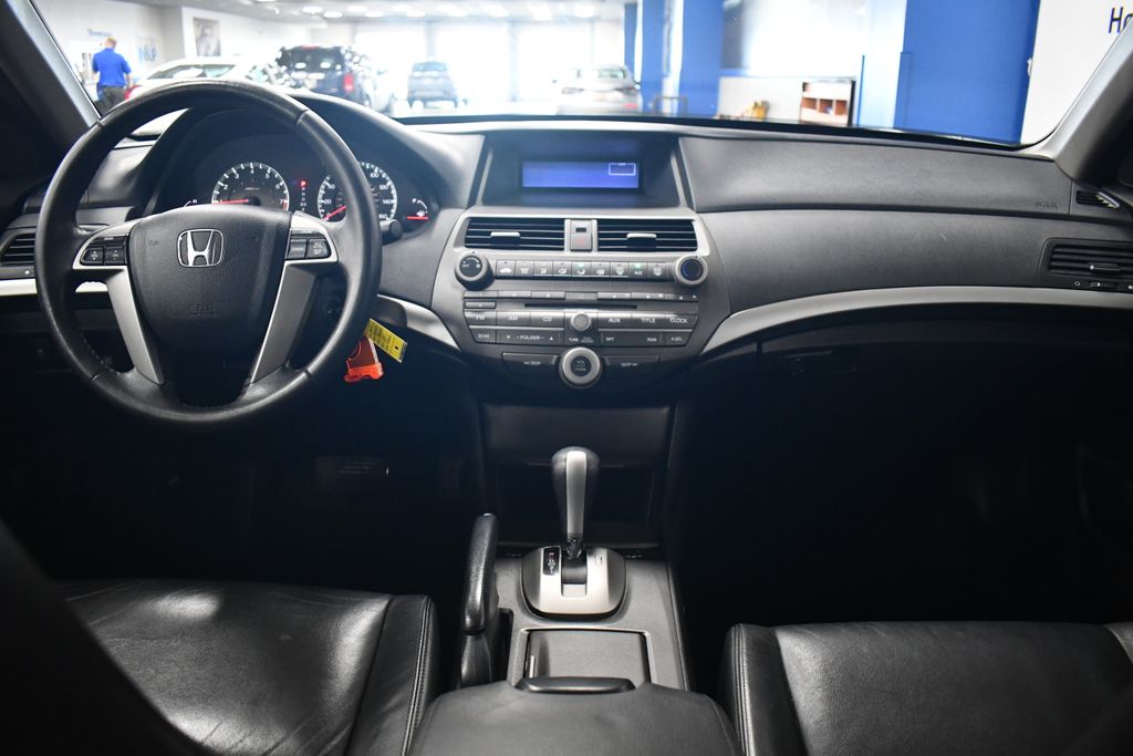 Thumbnail: 2011 Honda Accord - 17