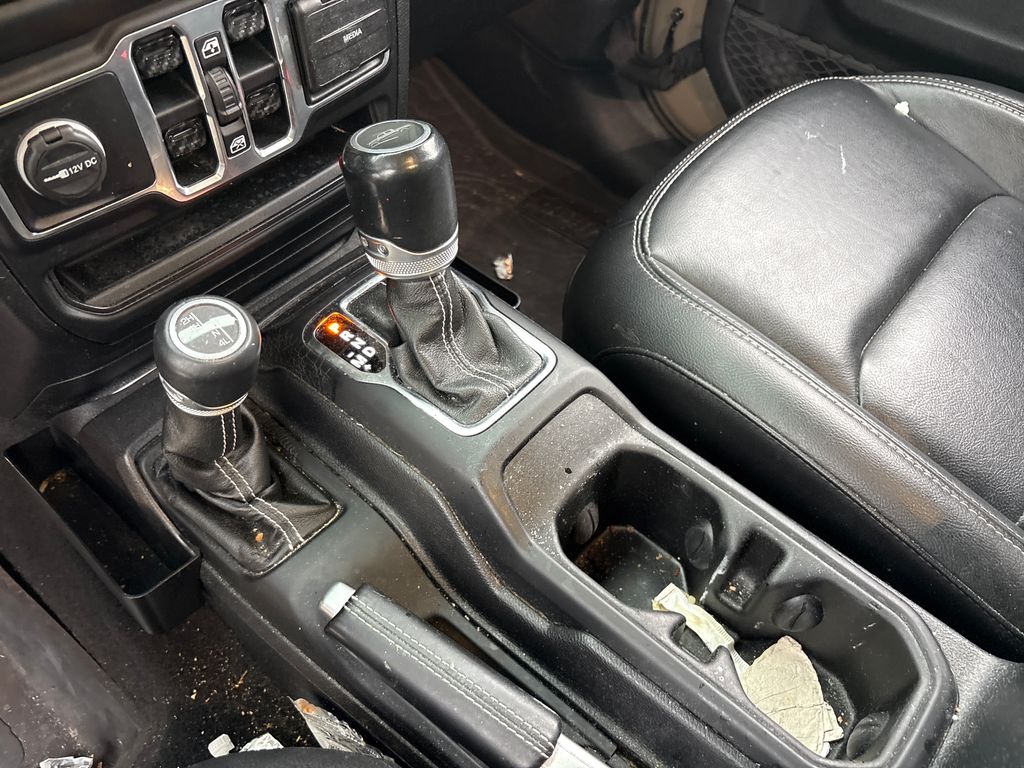 Used 2020 Green Jeep Overland image 28