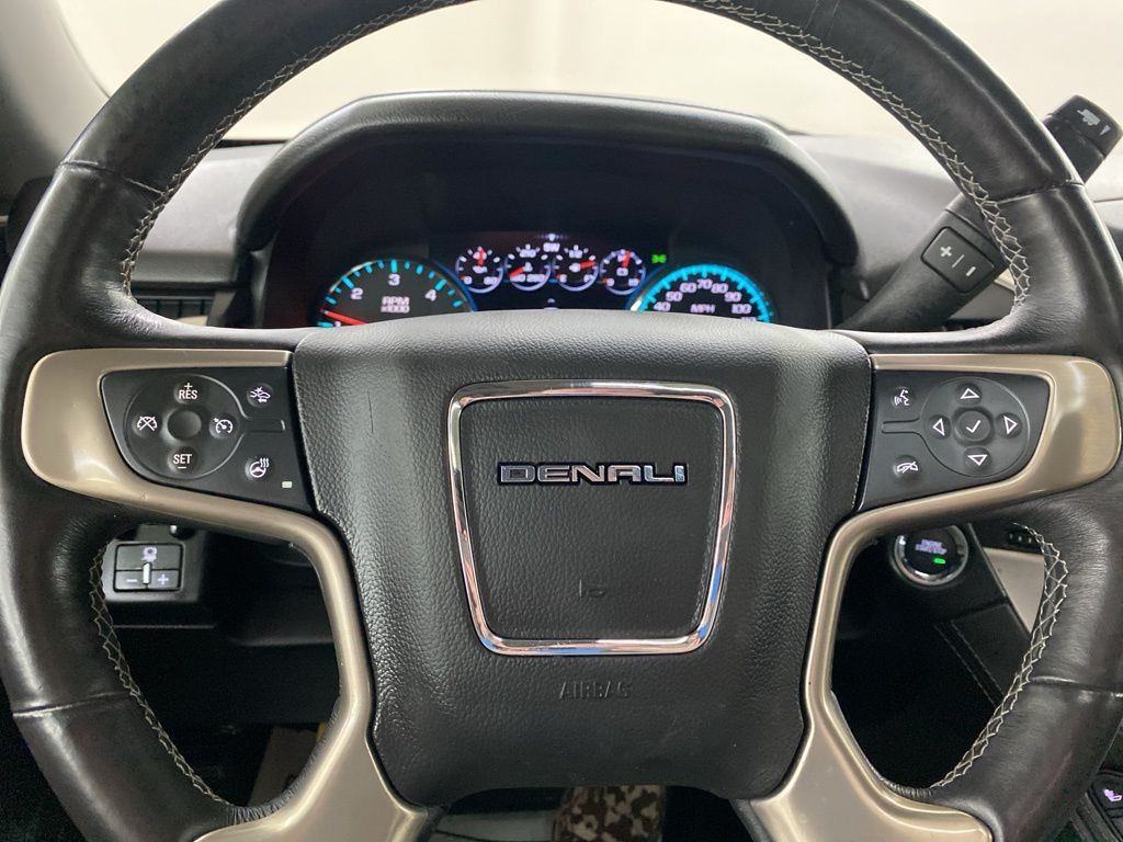 2018 GMC Yukon Denali photo