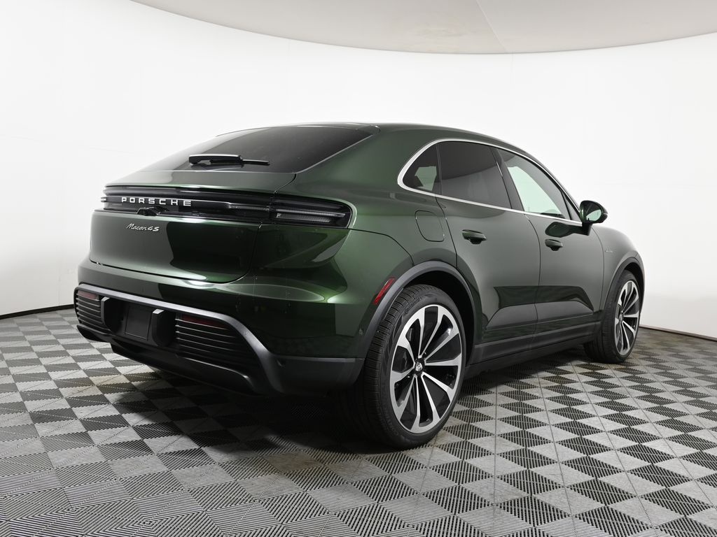 Thumbnail: 2025 Porsche Macan - 9