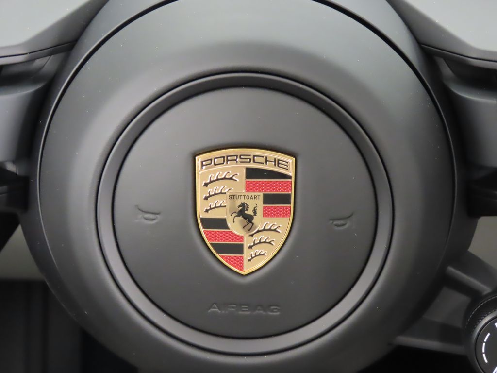 Thumbnail: 2025 Porsche Macan - 21