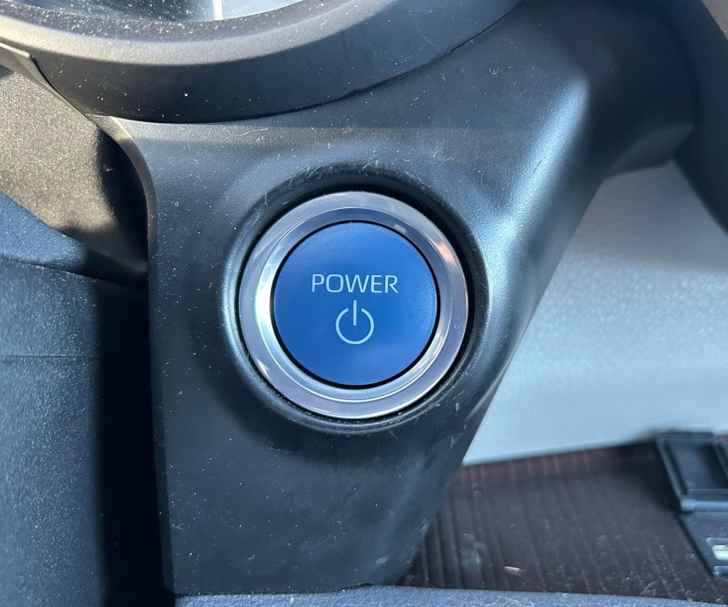 Thumbnail: 2024 Toyota Sienna - 29