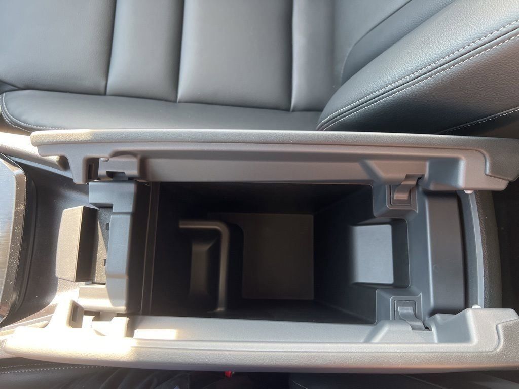 2025 Gun Metallic Nissan Rogue SL FWD SUV