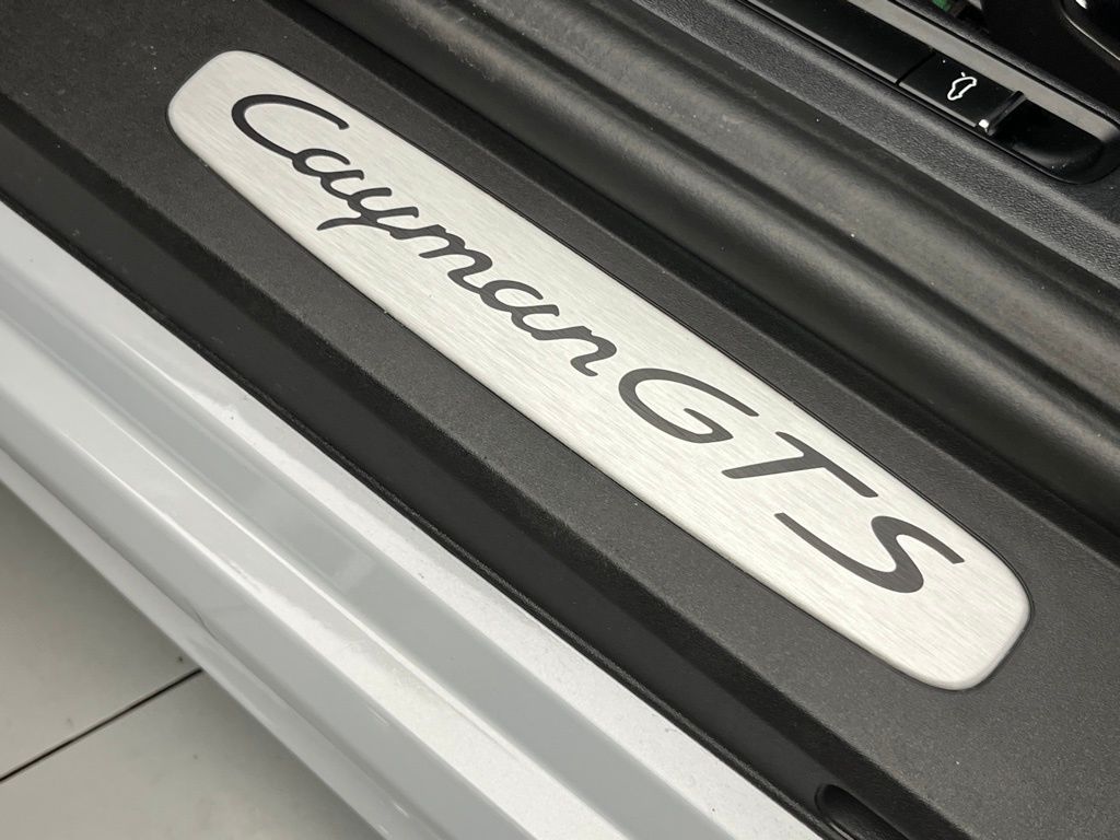 Thumbnail: 2023 Porsche 718 Cayman - 32