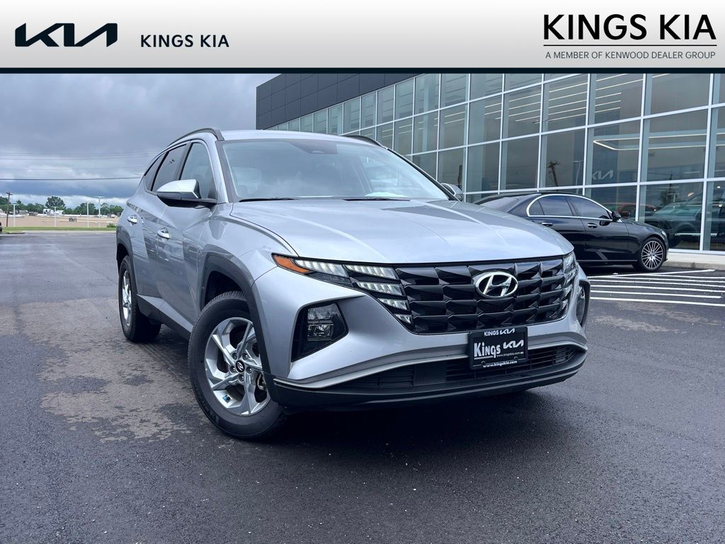 Shimmering Silver 2023 Hyundai Tucson SUV / Crossover All-Wheel Drive 8-Speed Automatic