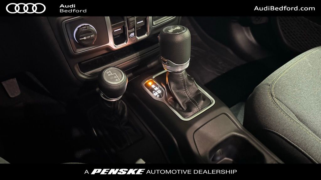 Thumbnail: 2025 Jeep Wrangler - 17