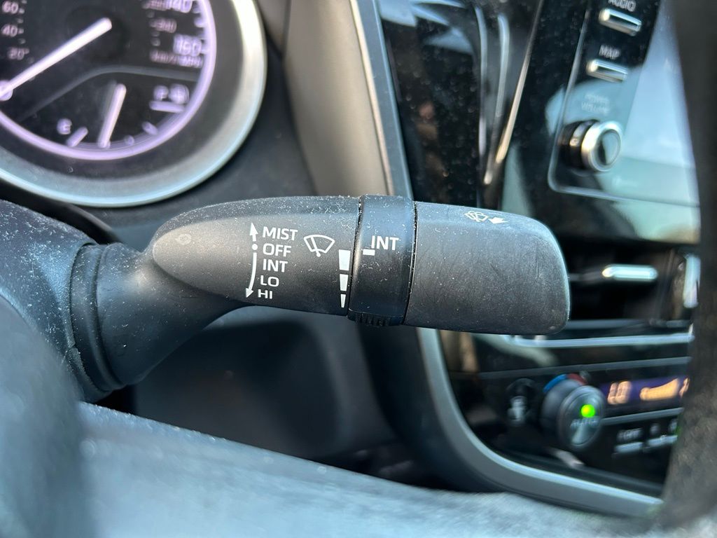 Thumbnail: 2023 Toyota Camry - 21