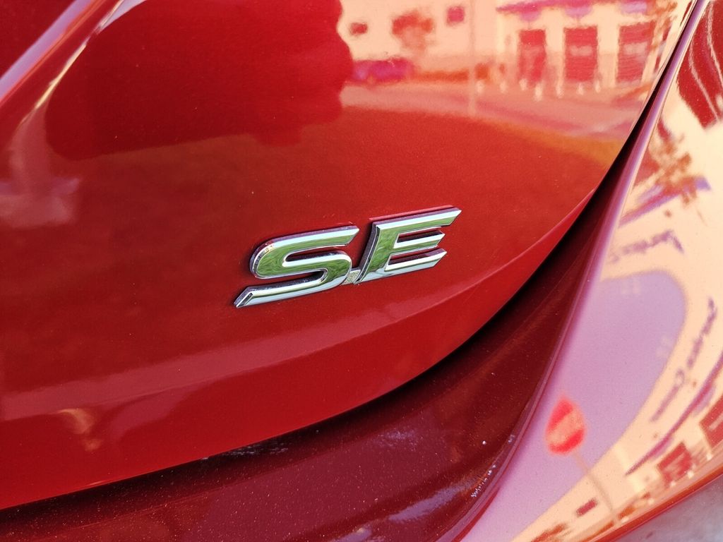 2023 Toyota Camry SE FWD Sedan