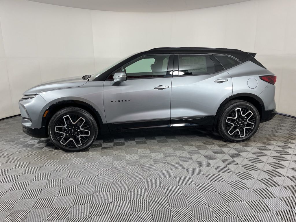 Thumbnail: 2025 Chevrolet Blazer - 2