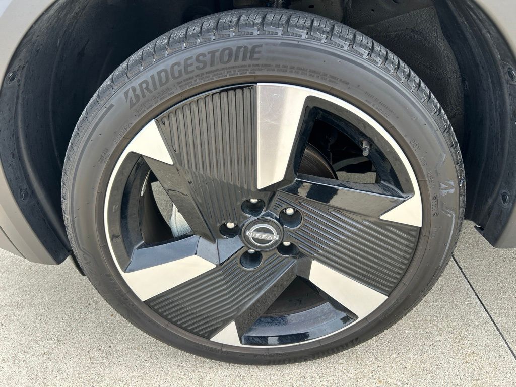 Used 2025 Nissan Kicks SUV