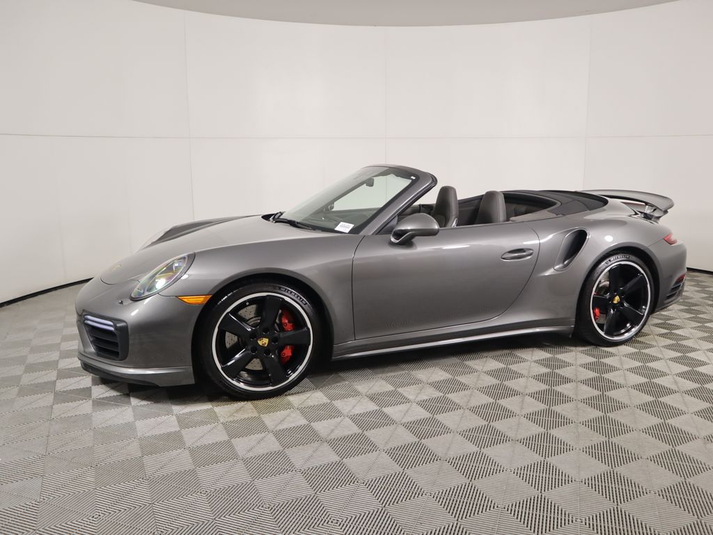 Thumbnail: 2017 Porsche 911 - 8