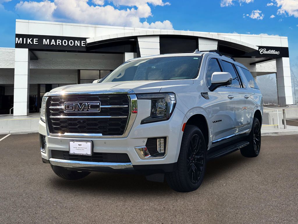 White Frost Tricoat 2024 GMC Yukon XL SUV / Crossover Four-Wheel Drive