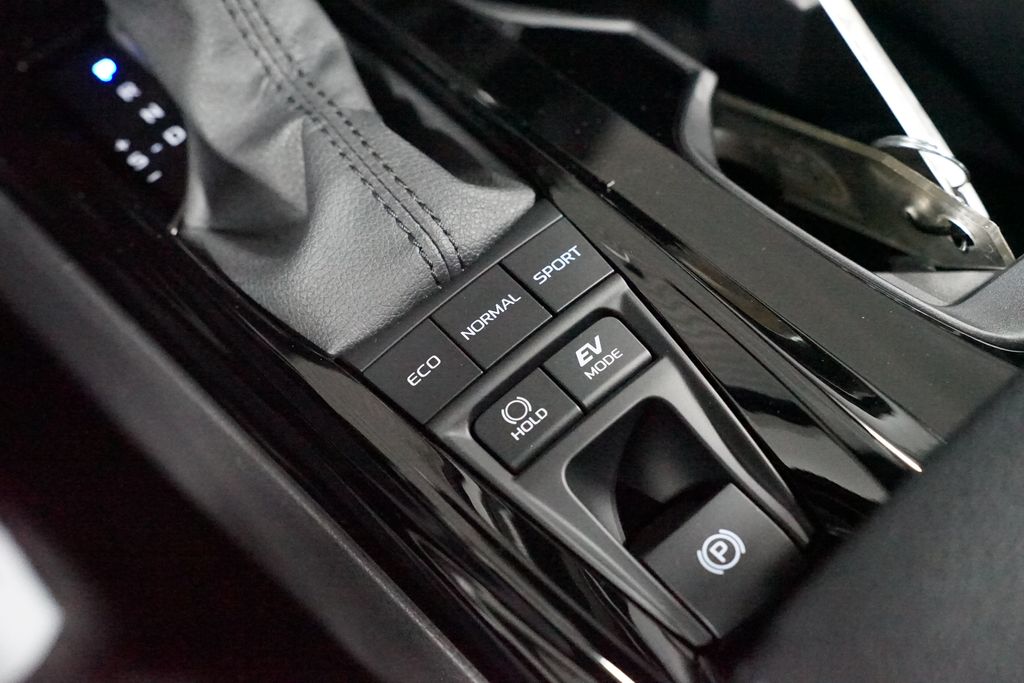 2025 Toyota Camry XSE 23