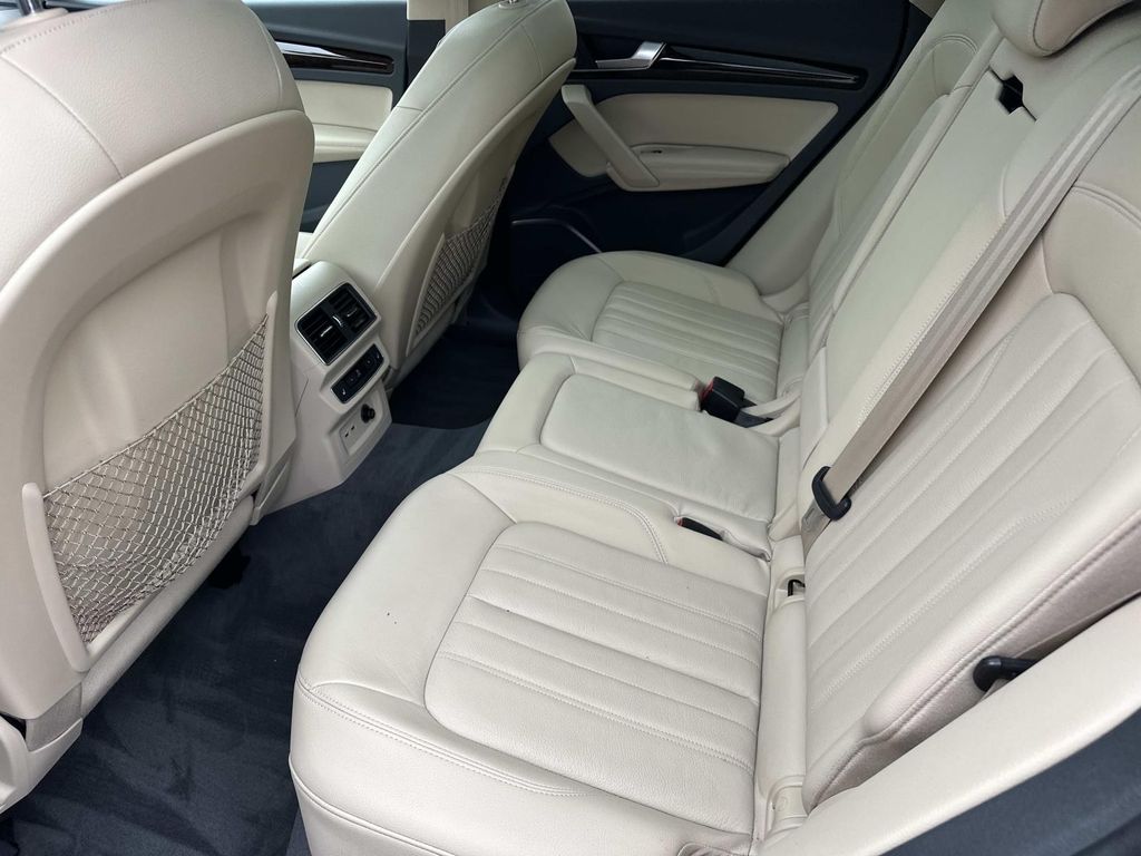 Thumbnail: 2019 Audi Q5 - 27