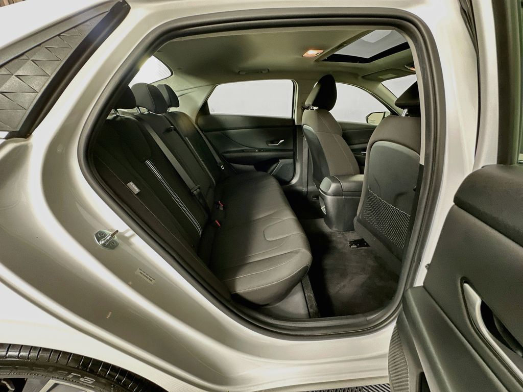 Thumbnail: 2025 Hyundai Elantra - 27