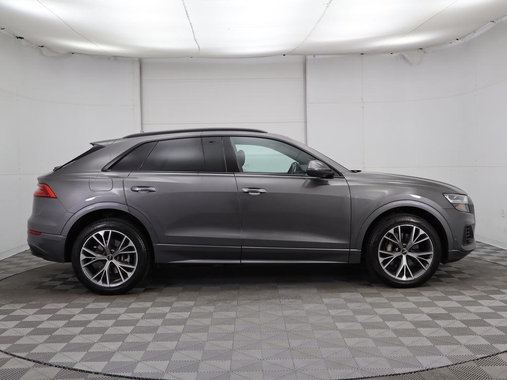 2021 Audi Q8 Premium 4