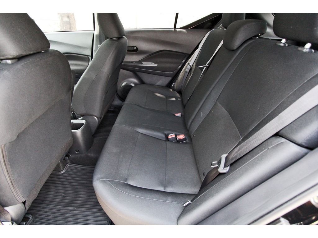 2025 Nissan Kicks Play S - 6