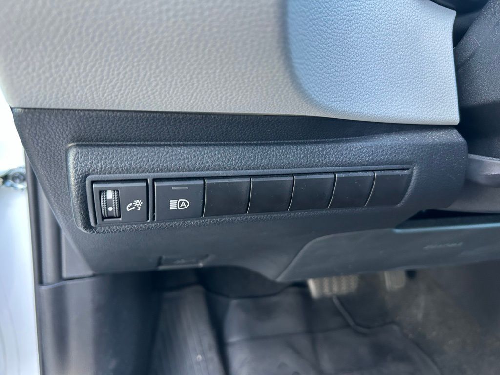 Thumbnail: 2024 Toyota Corolla - 17