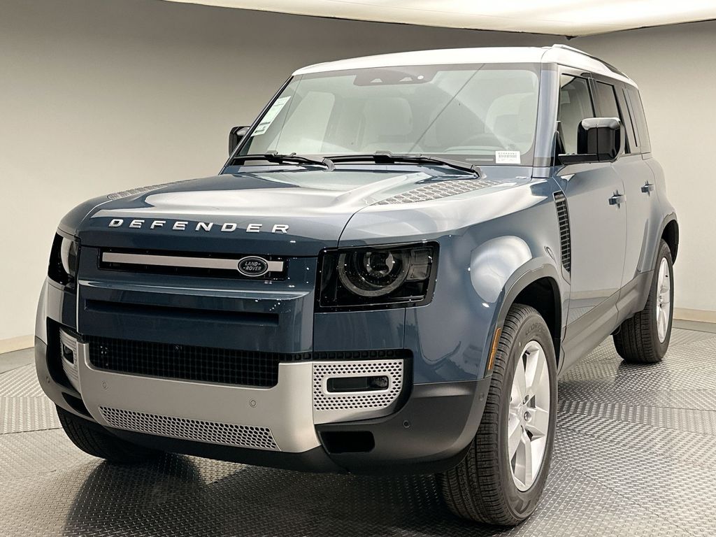 2025 Land Rover Defender 110 -
                Englewood, NJ