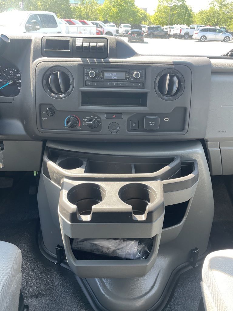 2026 Ford E-350 Cutaway 