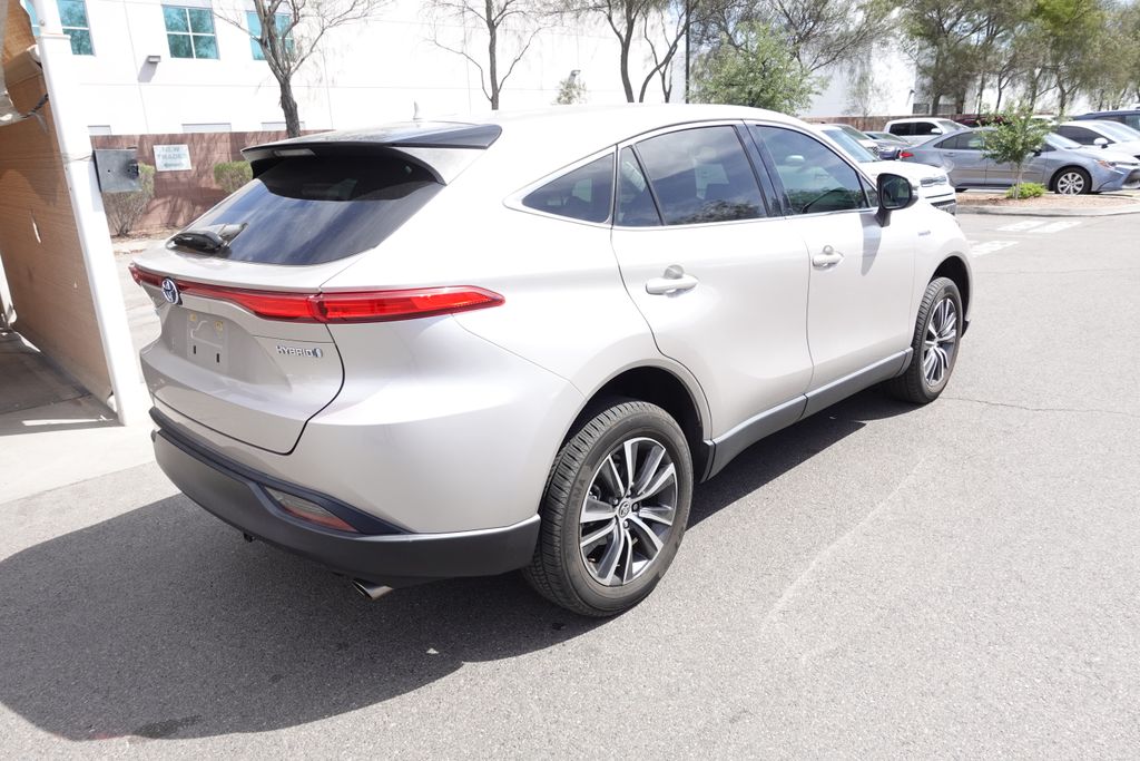 2021 Toyota Venza LE Hybrid AWD's photo