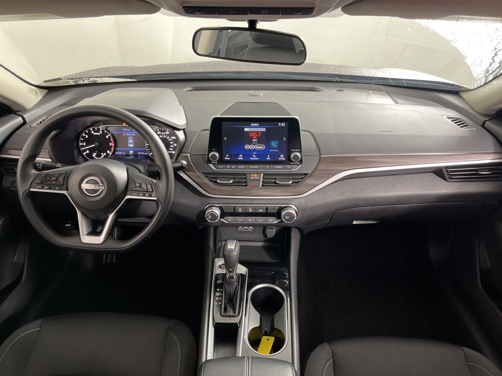 Thumbnail: 2024 Nissan Altima - 17