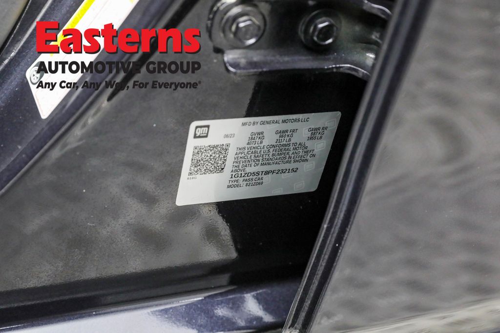 Used 2023 Gray Chevrolet LT image 34