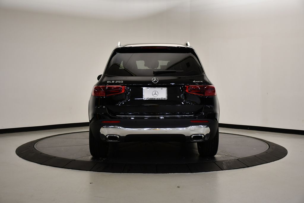 Thumbnail: 2026 Mercedes-Benz GLB - 4