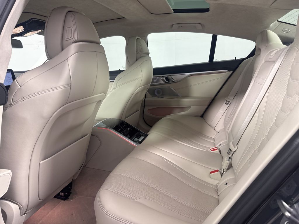 Thumbnail: 2023 BMW 8 Series - 10