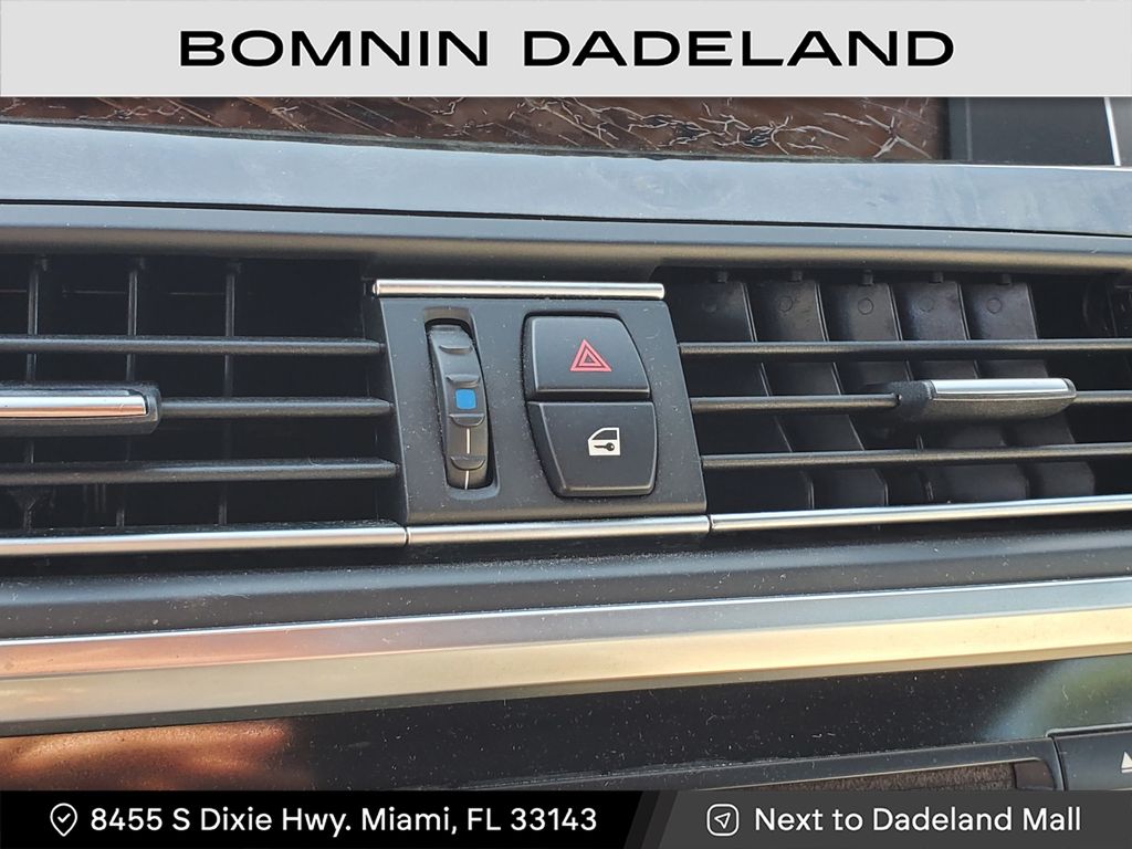 2014 BMW Legend 650i photo