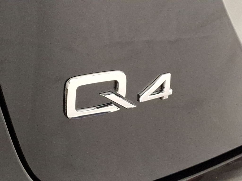 2025 Audi Q4 e-tron  16