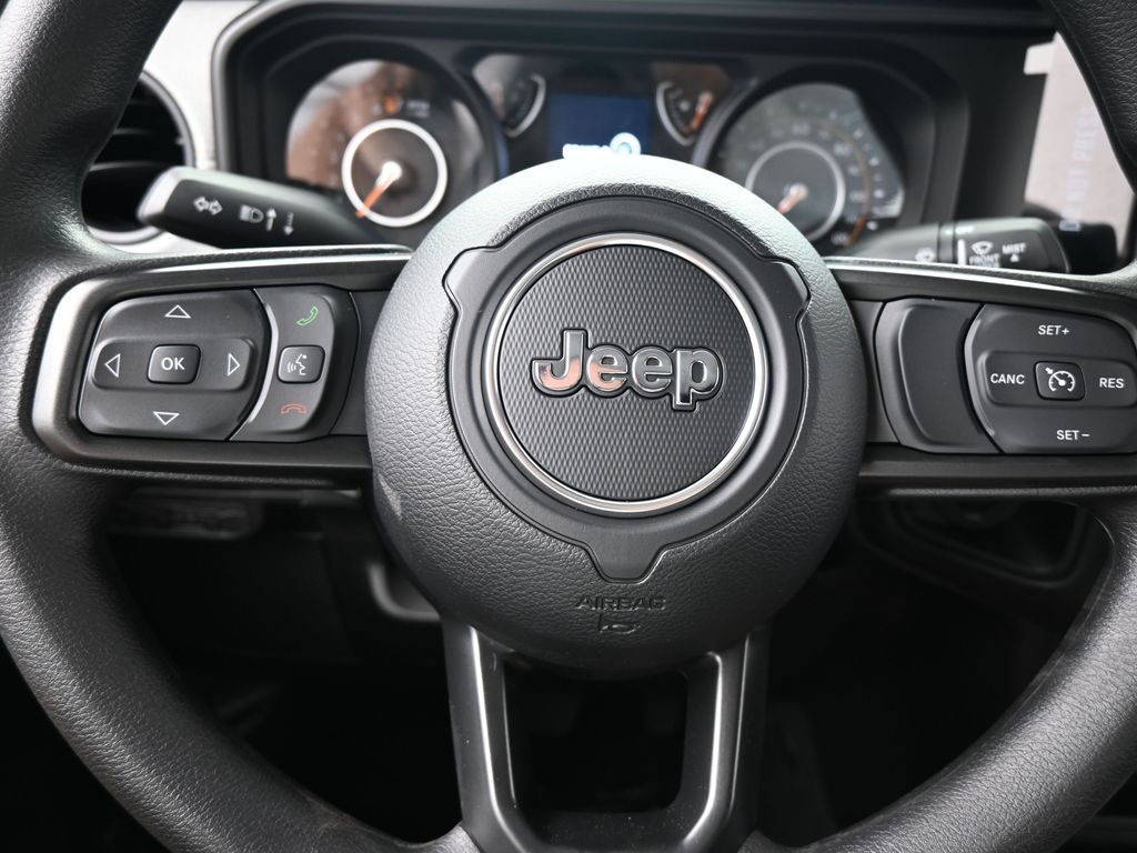 New 2026 reign Jeep Sport image 24