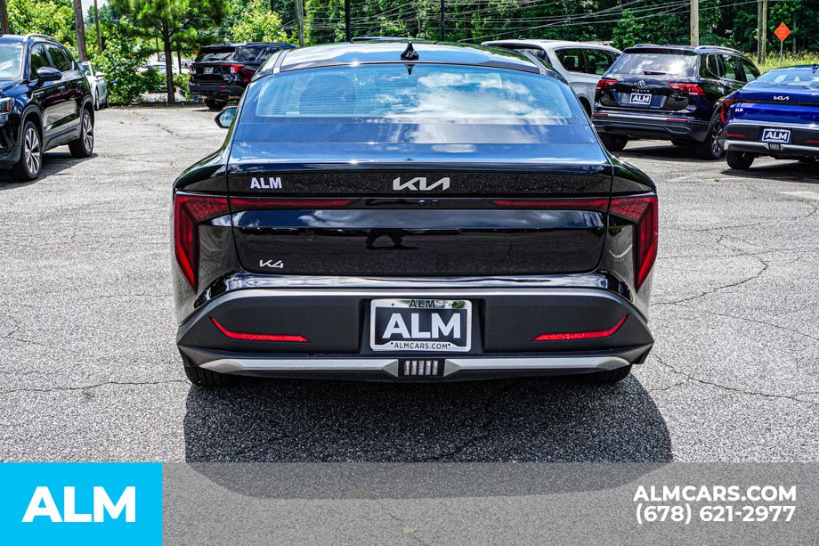 Used 2025 Black Kia LXS image 11