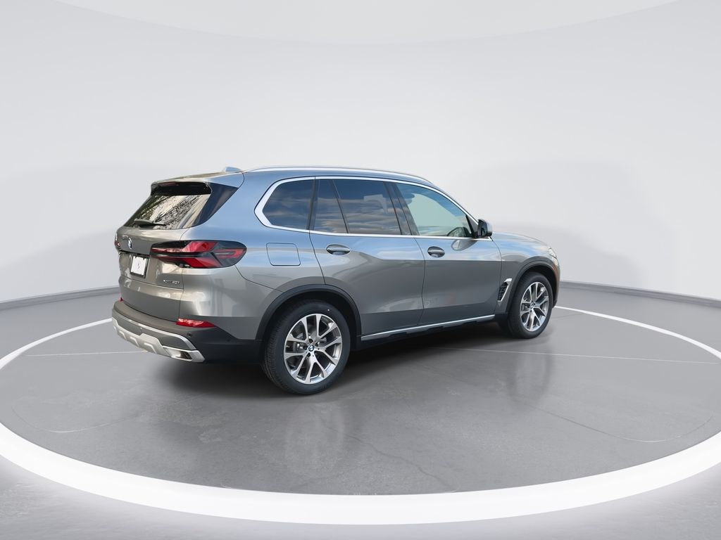 Thumbnail: 2026 BMW X5 - 8