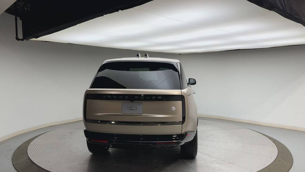 Thumbnail: 2026 Land Rover Range Rover - 3