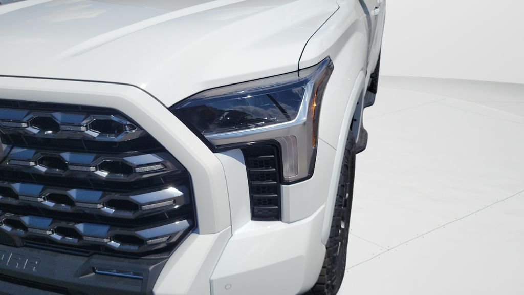 New 2026 White Toyota SR5 image 27