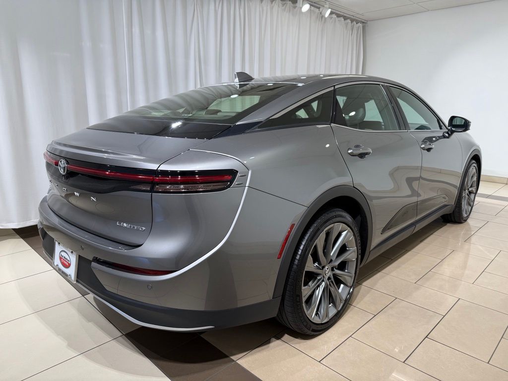 Thumbnail: 2023 Toyota Crown - 5