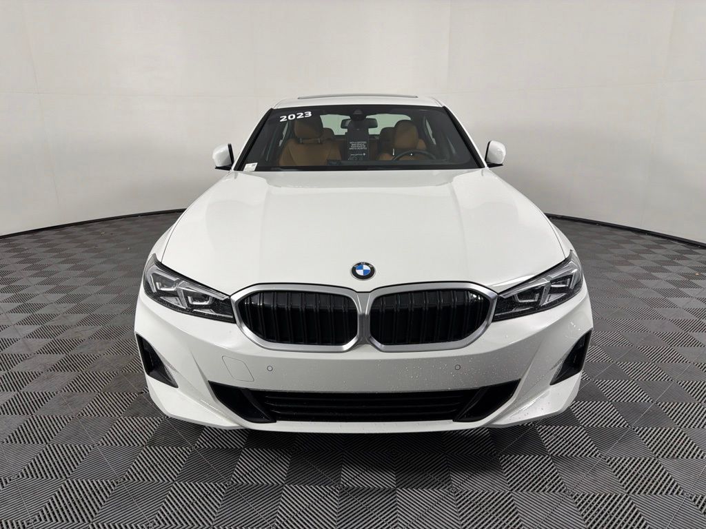 Thumbnail: 2023 BMW 3 Series - 2