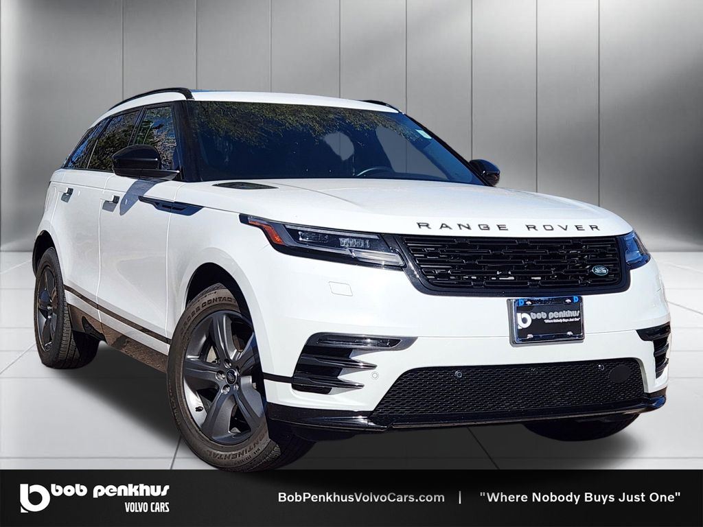 2025 Land Rover Range Rover Velar Dynamic SE