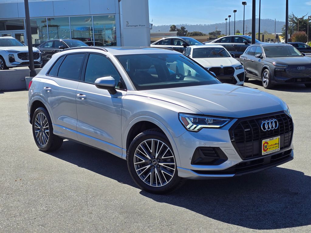 2023 Audi Q3 quattro Premium 40 TFSI