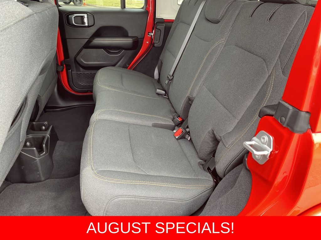 Used 2025 Jeep Wrangler SUV