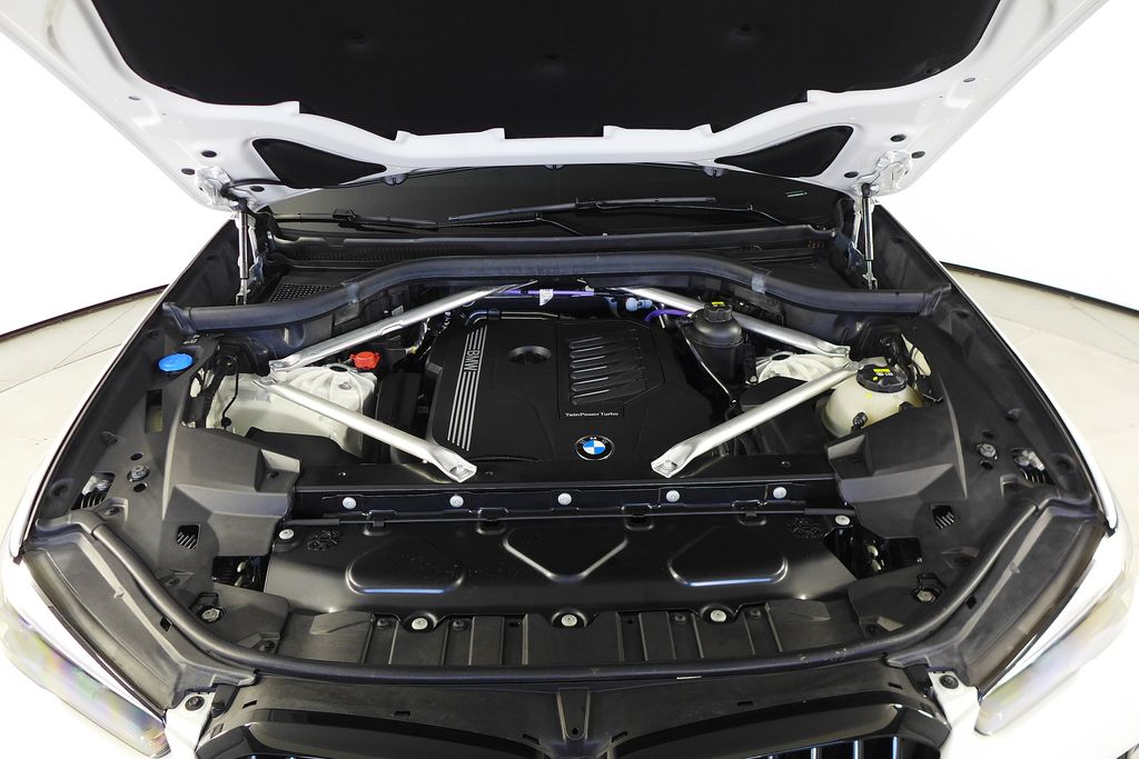 Thumbnail: 2023 BMW X5 - 6