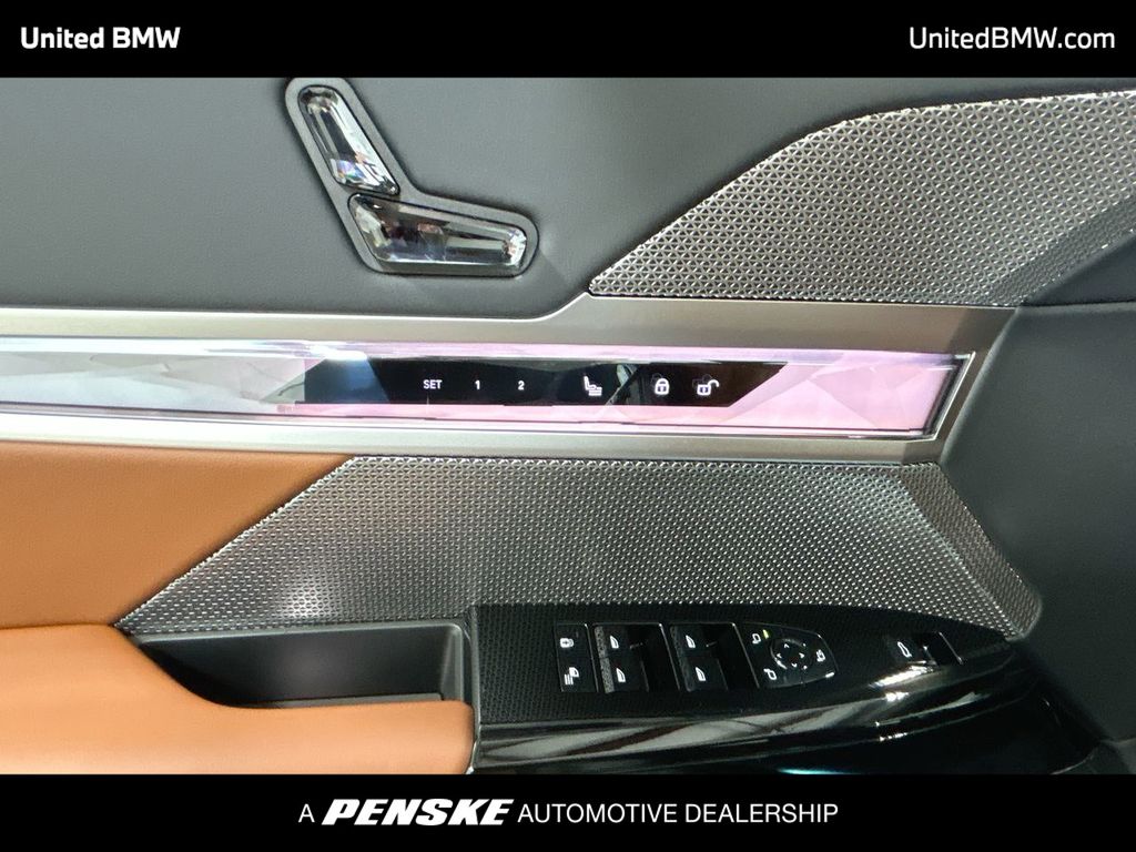 Thumbnail: 2026 BMW 7 Series - 11
