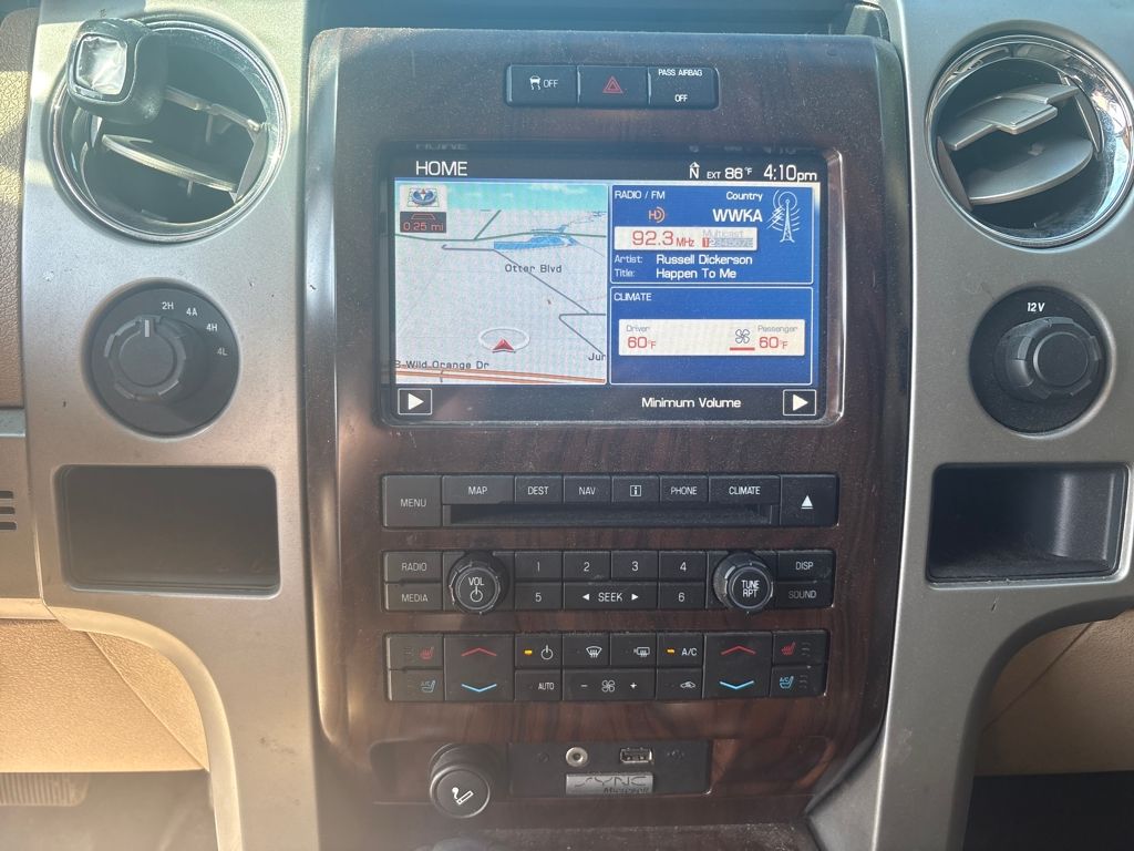 2012 Ford F-150 Lariat photo 19