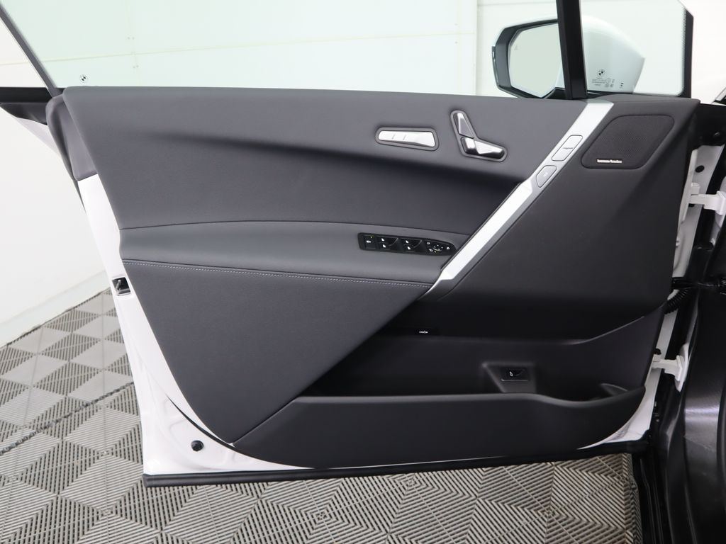 Thumbnail: 2026 BMW iX - 25