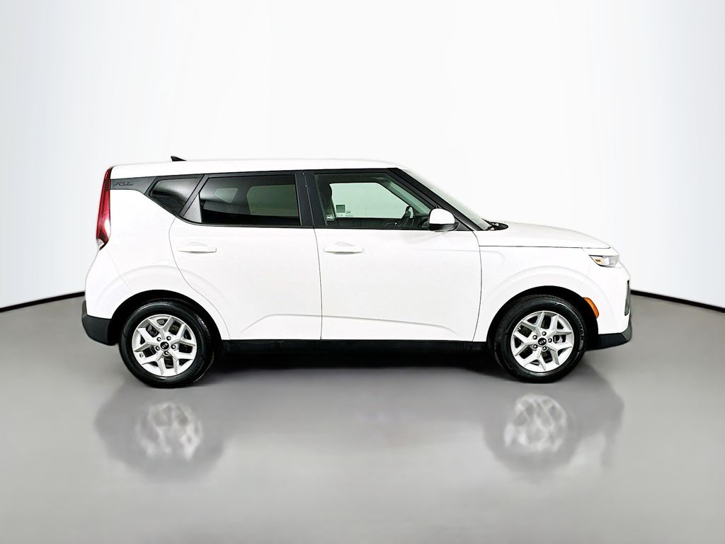 2021 Kia Soul S 4