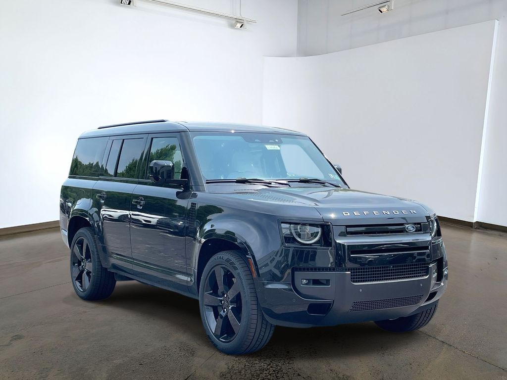 New 2026 Black Land Rover X-Dynamic SE image 3
