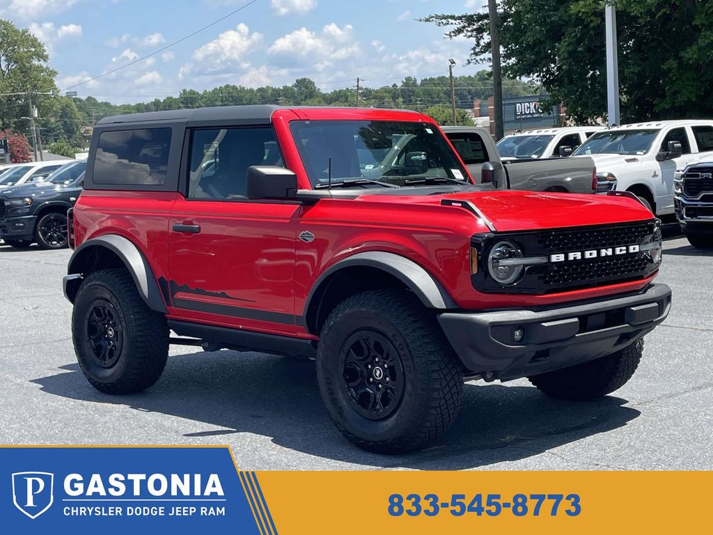 Race Red 2022 Ford Bronco SUV / Crossover Four-Wheel Drive Automatic