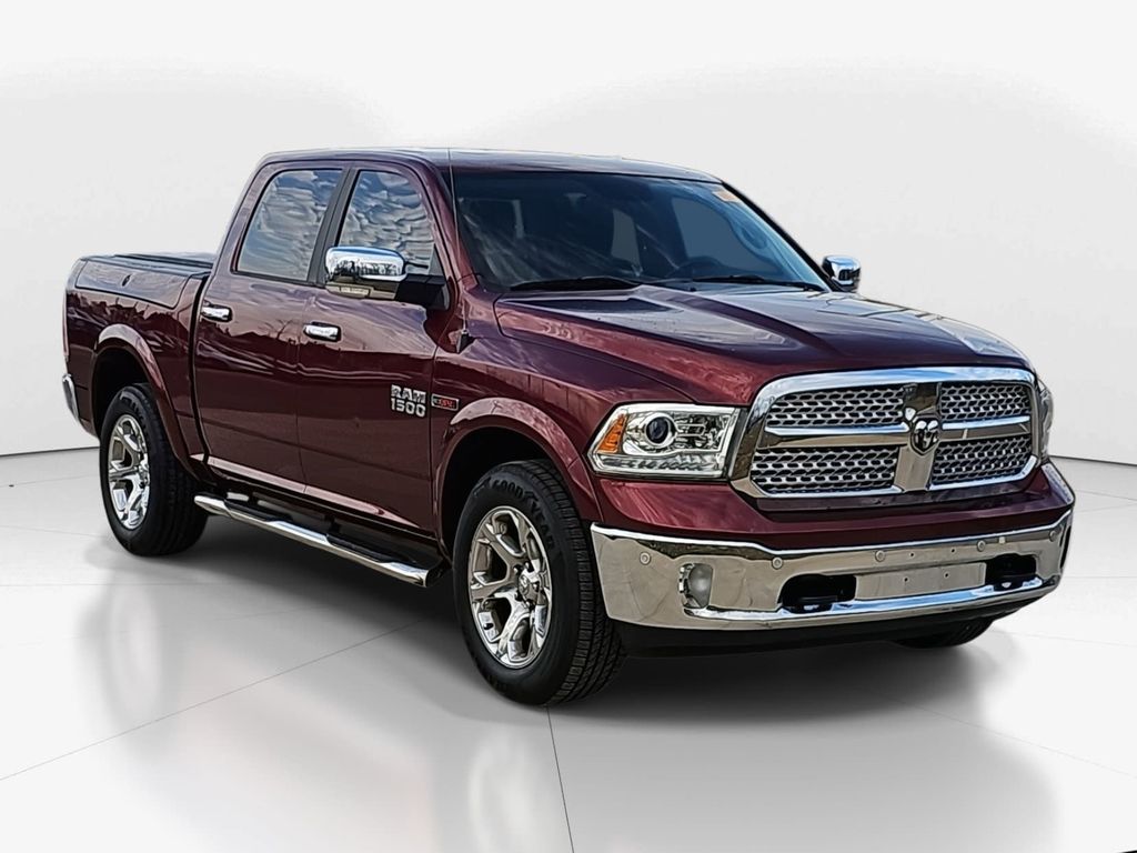 2017 RAM 1500 Laramie Crew Cab 4WD