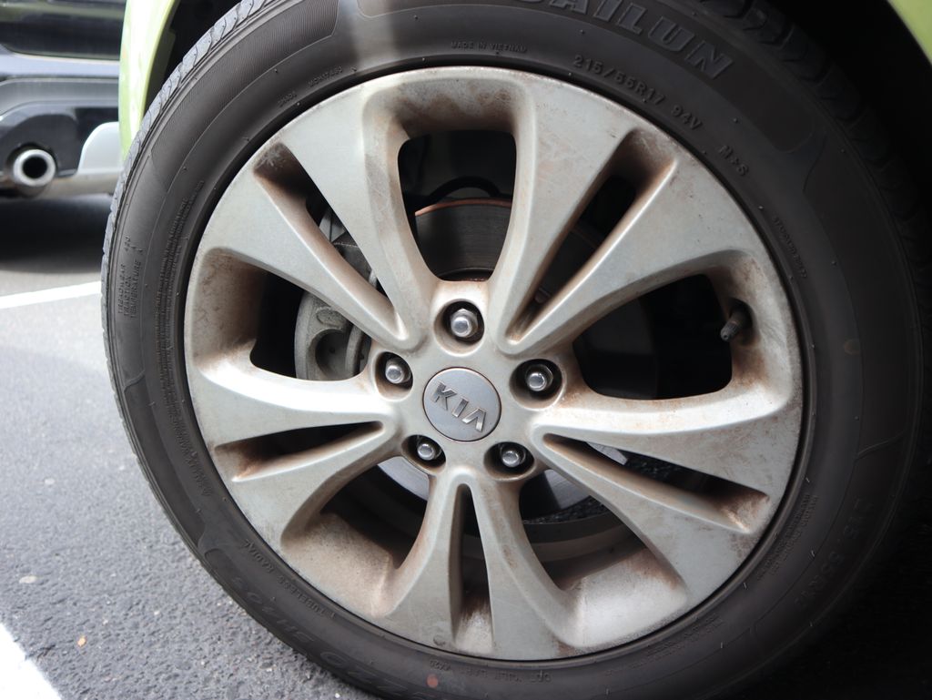 Thumbnail: 2015 Kia Soul - 15